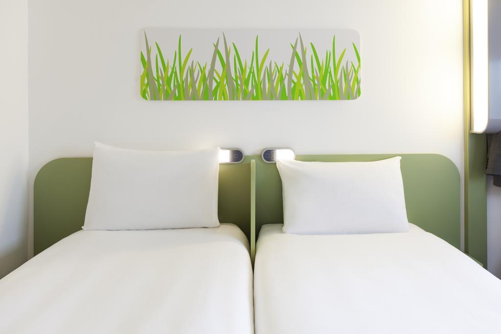 Ibis Budget Bern Expo Rum bild