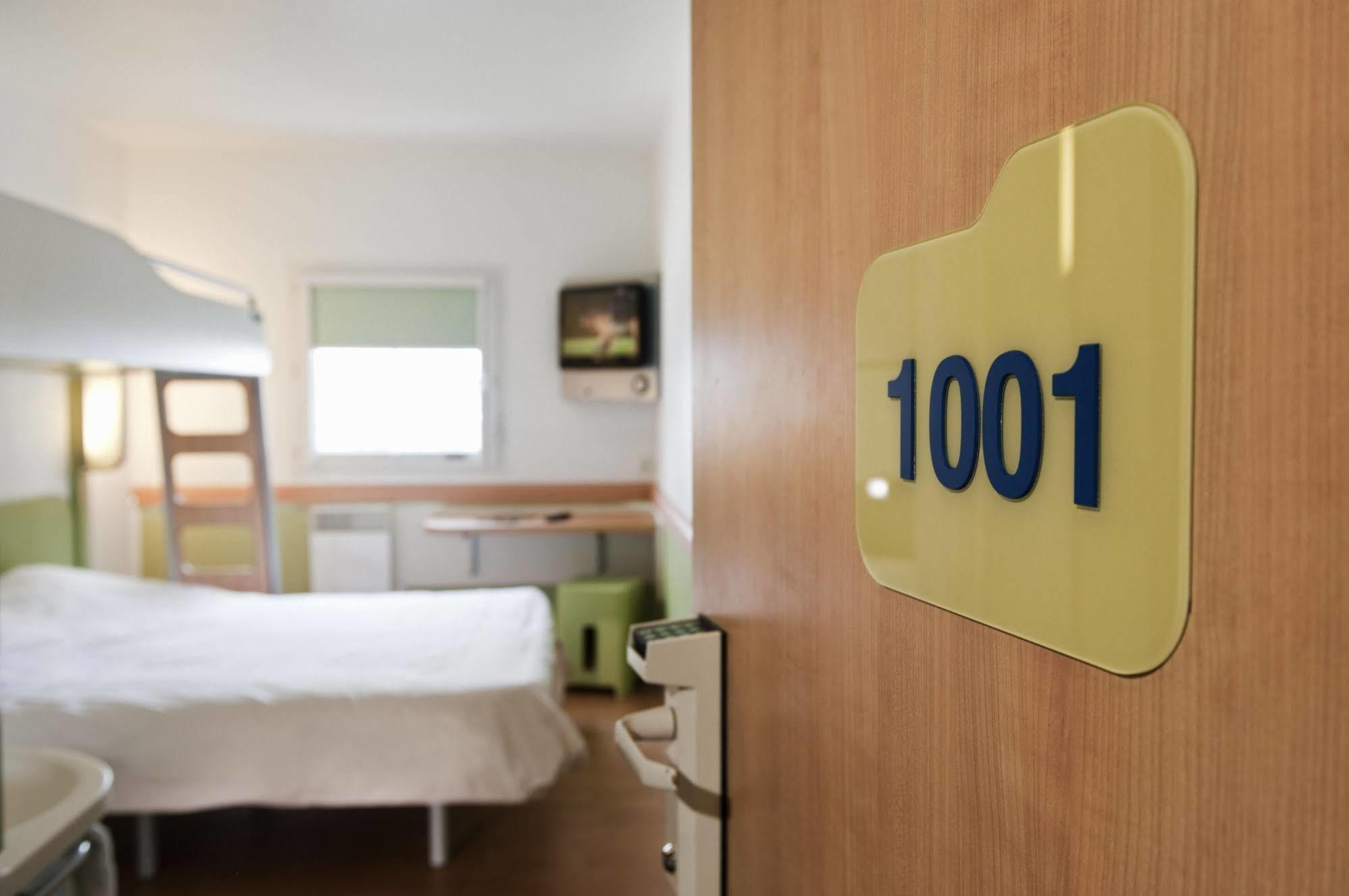 Ibis Budget Bern Expo Exteriör bild